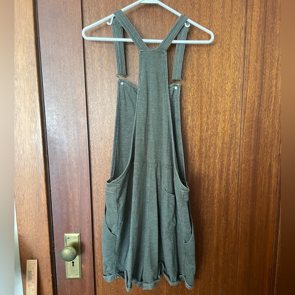 Brand new, never worn short green overalls - Picture 3 of 5